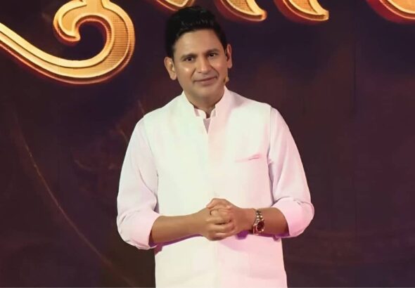 'आपके सामने दो थाली, एक में श्रीराम का खड़ाऊं और दूसरी में...', मनोज मुंतशिर ने औरंगजेब का जिक्र कर समझा दिया सूर्यवंशी- बाबरी परंपरा में अंतर