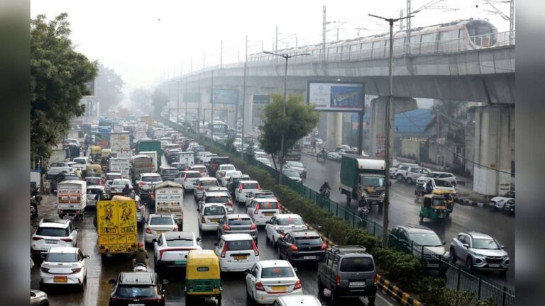 Delhi Traffic Advisory: दिल्ली में किसानों की महारैली आज, कई प्रमुख सड़कों-चौराहों पर रहेगा ट्रैफिक डायवर्जन; घर से निकलने से पहले देख लें रूट
