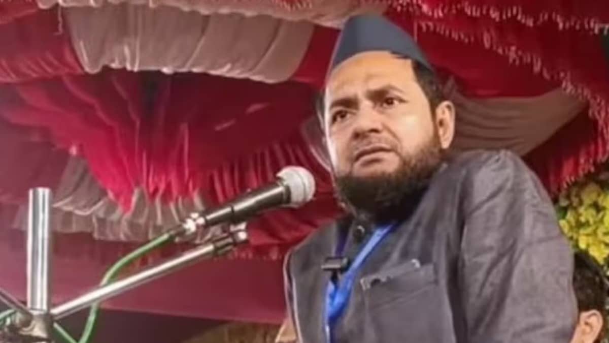 'श्रीकृष्ण जी भी पांचों वक्त के नमाज पढ़ा करते थे...', मौलाना जरजिश ने भगवान को बताया नमाजी तो मचा बवाल, भड़के साधु-संत बोले- तुरंत भेजो पाकिस्तान
