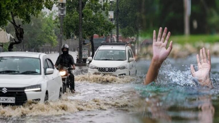Delhi: दिल्ली में पहली जोरदार बारिश ही बनी जानलेवा, सुबह पड़ोसी बच्चे के साथ शौच के लिए जा रहे 7 साल के बच्चे की पानी में डूबकर मौत