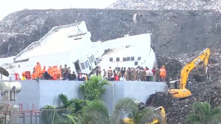 BREAKING: पुणे में बड़ा हादसा, मोशी इलाके में ढही इमारत; 15-16 लोग मलबे में दबे, NDRF-राहत टीम मौके पर मौजूद