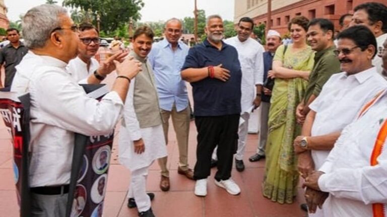 'कांग्रेसी तो हम भी थे, आपलोग तो दीदी को भगा दिया था', कल्याण बनर्जी के साथ नोंकझोंक के बीच लगे ठहाके, प्रियंका बोलीं- राजीव जी दीदी को...