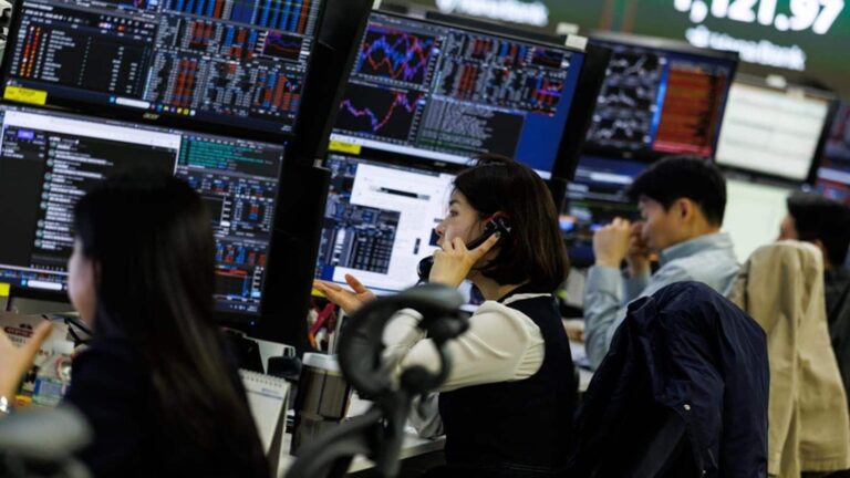 South Korea Share Market: दक्षिण कोरिया के बाजार में गिरावट जारी, ऑल-टाइम हाई से 20% फिसला कोस्पी