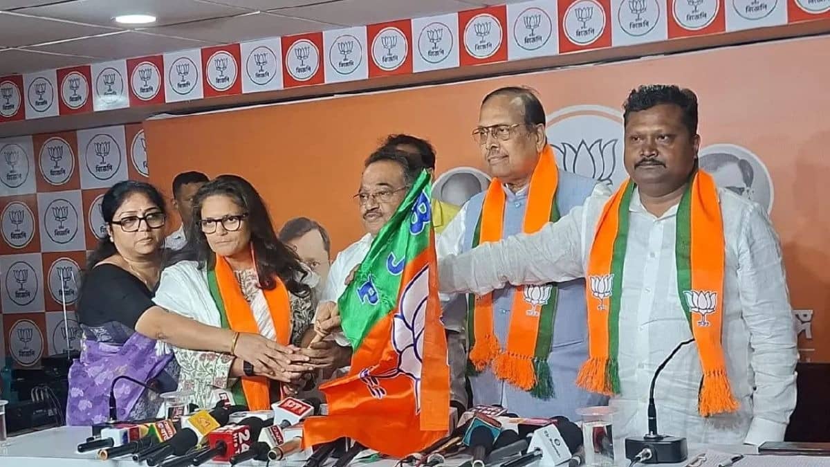 BREAKING: ममता बनर्जी को फिर लगा बड़ा झटका, सुखेंदु शेखर, सुष्मिता देव समेत 3 पूर्व TMC सांसद BJP में हुए शामिल