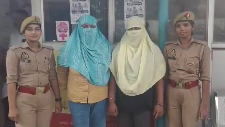 UP: अश्लील इशारे, गंदी बातें और इधर-उधर हाथ...वाराणसी में पुरुषों से छेड़खानी करने वाली 2 महिलाएं गिरफ्तार, काशी के इतिहास में पहली बार हुआ ऐसा