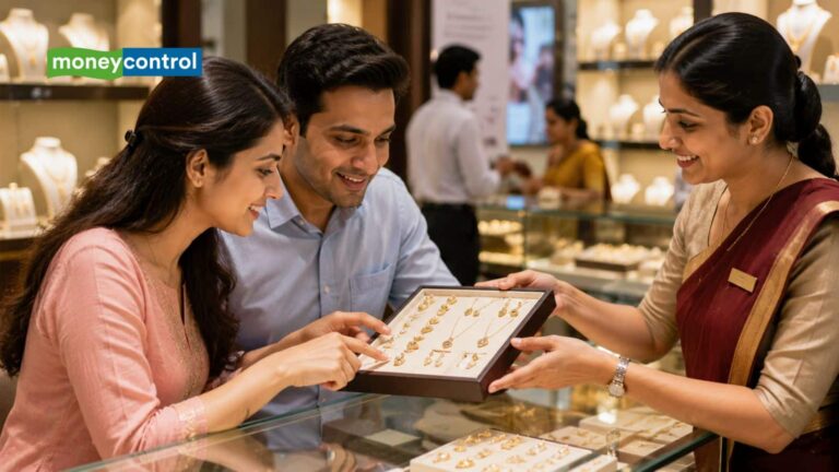 Q1 Results: ज्वेलरी कंपनी का मुनाफा 140% बढ़ा, रेवेन्यू 78% उछला; शेयरों पर नजर रहेगी