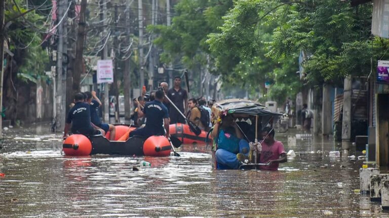 Assam Flood: असम में बाढ़ का कहर! मरने वालों की संख्या 100 तक पहुंची, 1.37 लाख से ज्यादा लोग प्रभावित