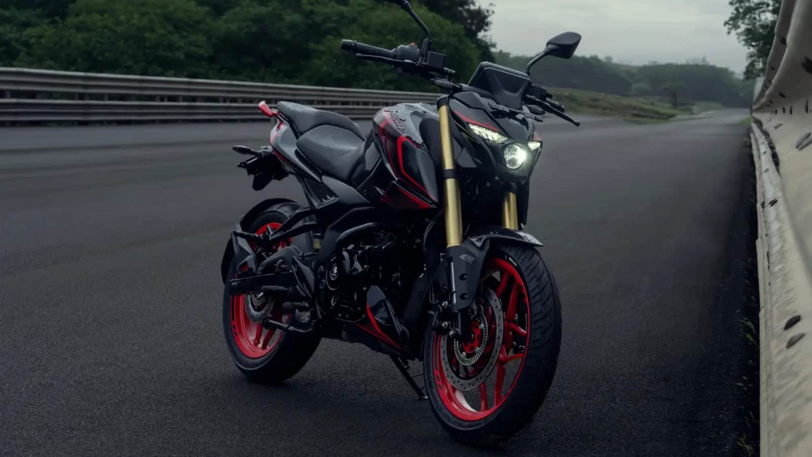 नई Bajaj Pulsar N160 S ₹1.34 लाख में लॉन्च, साथ में आया फीचर्स से भरपूर SS वेरिएंट, जानें अंतर