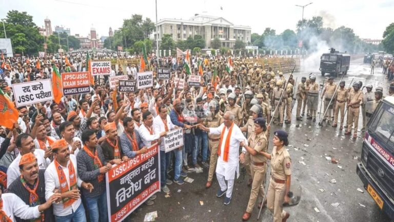 Jharkhand Bandh Today: छात्रों पर लाठीचार्ज के विरोध में BJP का राज्यव्यापी बंद, प्रदर्शनकारियों ने की CBI जांच की मांग