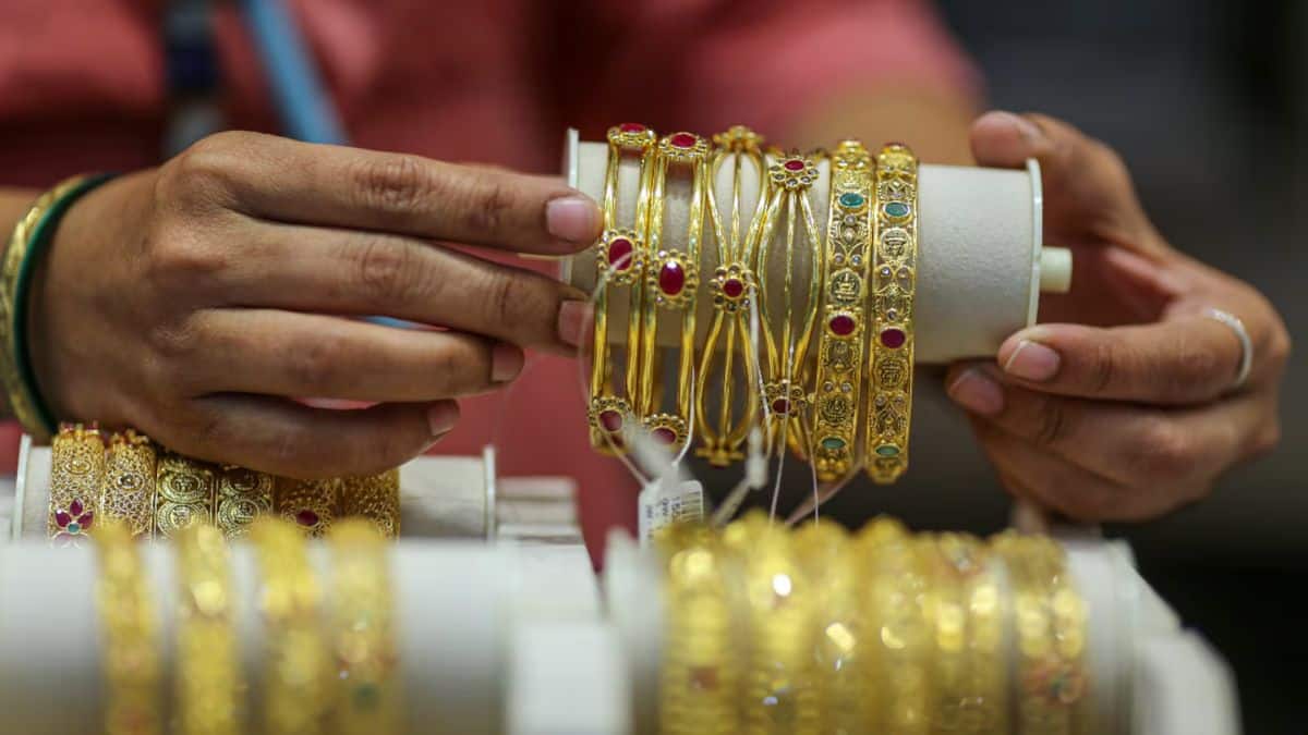 सोना सस्ता होने वाला है! 15% से घटकर 6% हो सकती है इंपोर्ट ड्यूटी, जानिए कितनी गिरेंगी कीमतें