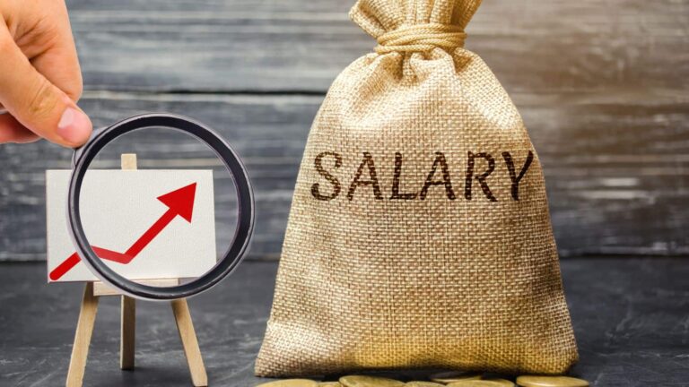 40 लाख की भारतीय सैलरी या 1.90 लाख डॉलर की अमेरिकी कमाई? परचेजिंग पावर को लेकर सोशल मीडिया पर वायरल हुआ पोस्ट