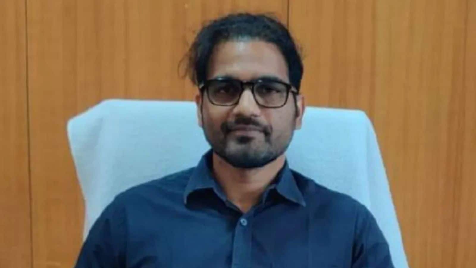 KPSC Exam Scam: भर्ती परीक्षा धांधली में बड़ा एक्शन! IAS अधिकारी ज्ञानेंद्र गंगवार गिरफ्तार, कौन हैं ये?