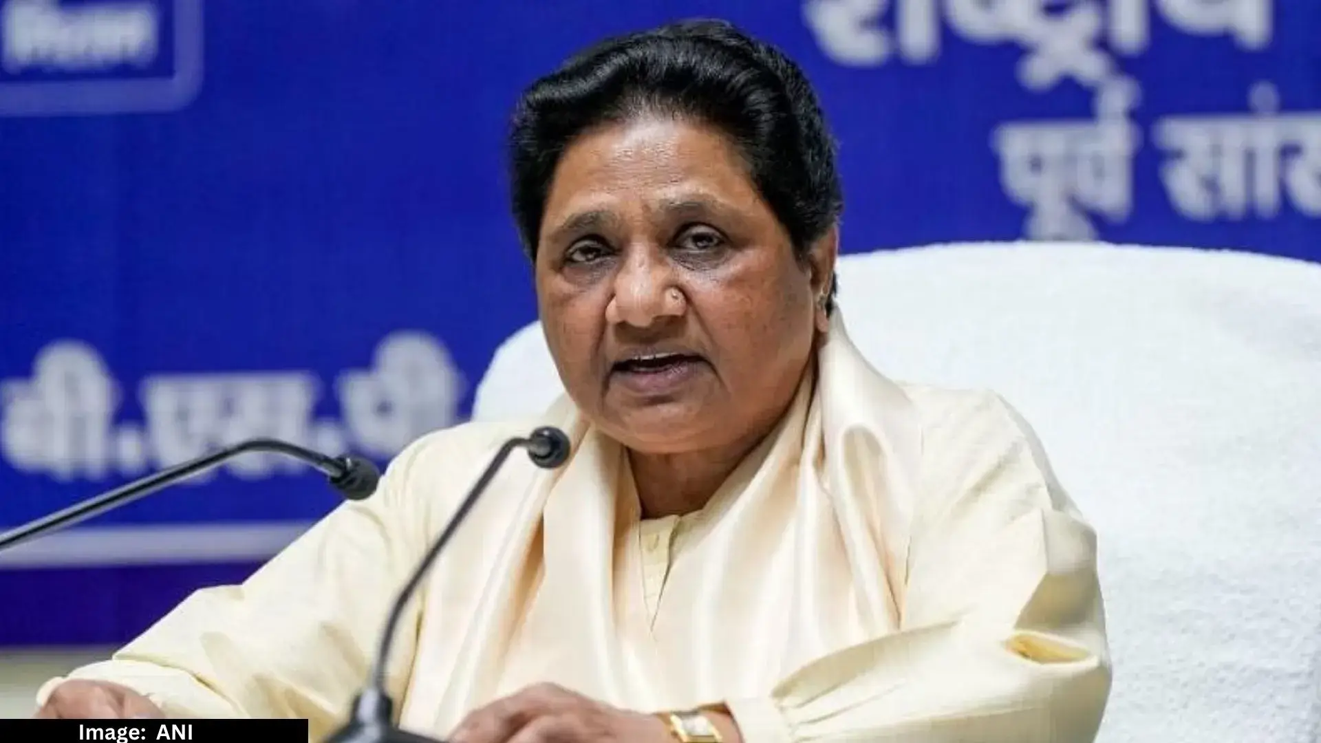 बसपा सुप्रीमो मायावती का कांग्रेस और विपक्ष पर जोरदार हमला, कहा- पहले छात्र आंदोलन को हाईजैक किया, अब उसकी आड़ में संसद की कार्यवाही...