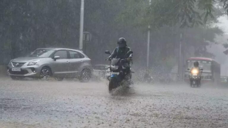 7 दिन भारी बारिश की चेतावनी: पूर्वोत्तर में मूसलाधार, उत्तर भारत में भी बरसेंगे बादल! IMD ने हरियाणा, दिल्ली, UP पर दिया ये अलर्ट