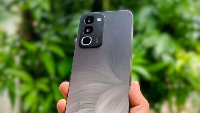 7,000mAh बैटरी वाला Realme 16x 5G भारत में बिक्री के लिए उपलब्ध, देखें कीमत और ऑफर