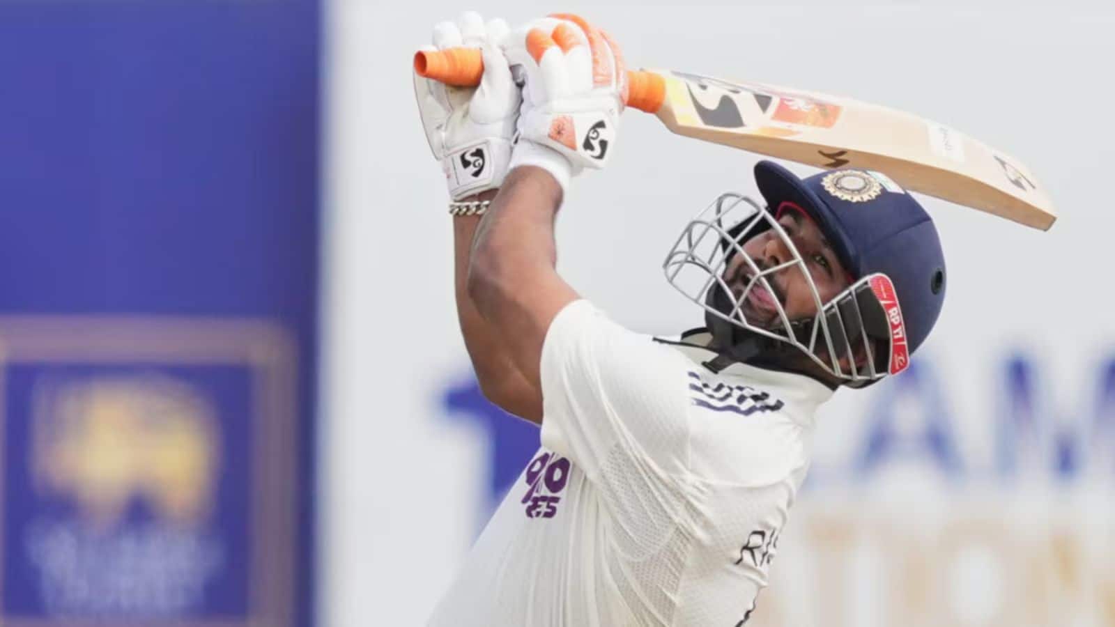IND vs SL: विराट-रोहित से भी आगे निकले ऋषभ पंत, टेस्ट क्रिकेट में लगाया छक्कों का 'शतक'