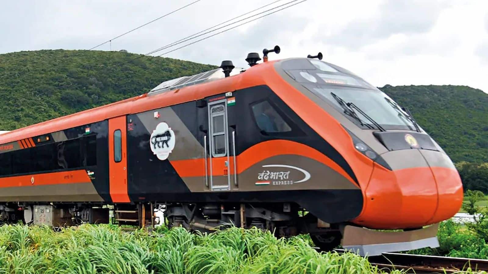 Vande Bharat Sleeper Trains: अब 24 की जगह सिर्फ 16 घंटे में पूरा होगा सफर, इस रूट पर 'वंदे भारत' स्लीपर ट्रेन की घोषणा
