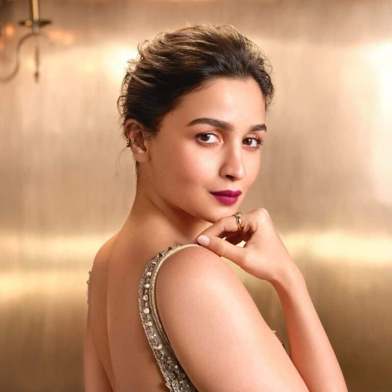 आलिया भट्ट का सेल्फ हीलिंग मंत्र हुआ वायरल, मुश्किल वक्त में हर किसी के आ रहा काम!