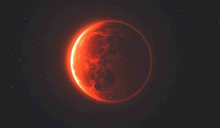 Chandra Grahan 2026: 28 अगस्त को सावन पूर्णिमा पर लगेगा चंद्र ग्रहण, जानें इसका समय, कहां दिखेगा और इसके बुरे प्रभाव से बचने के उपाय