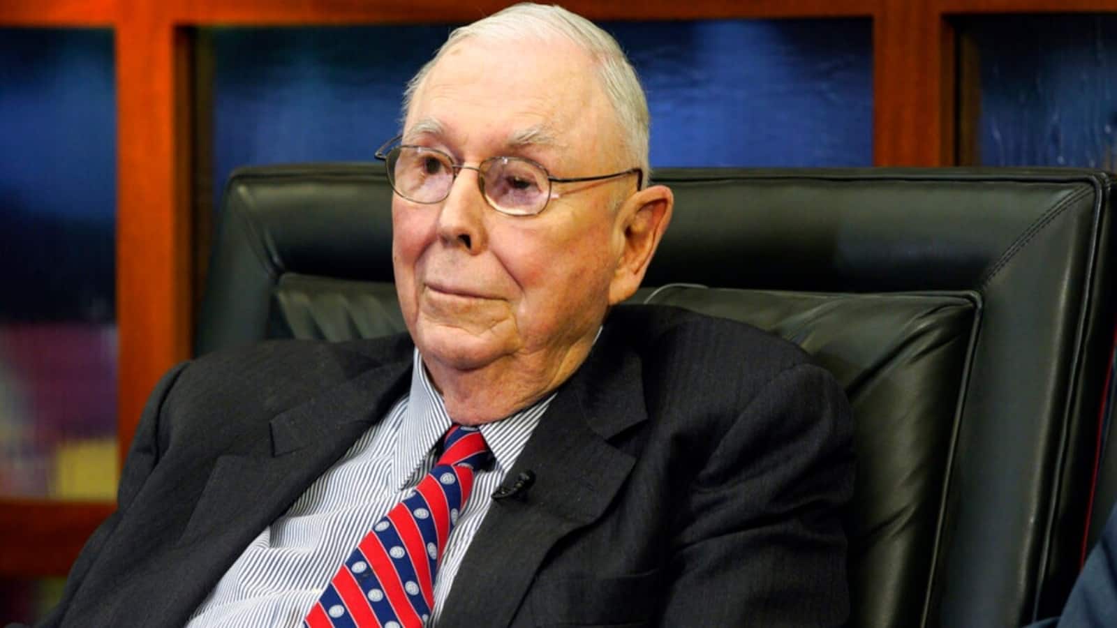 Charlie Munger Investment Tips: निवेश करने में चार्ली मुंगेर के ये 4 सिद्धांत रखें याद, कभी नहीं डूबेगा पैसा