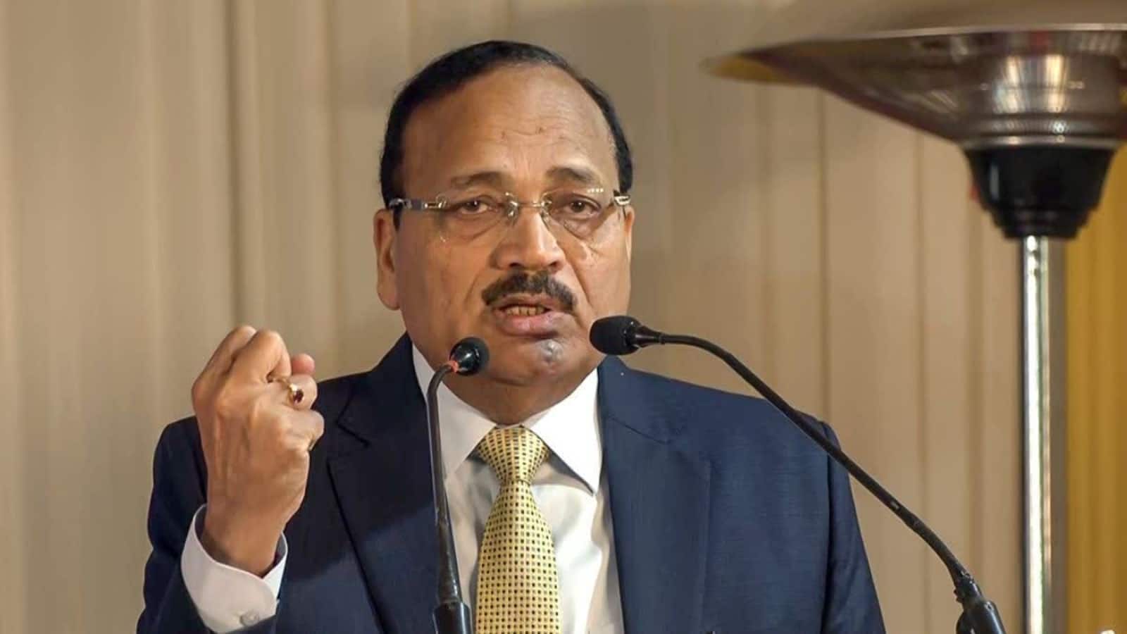 CJI सूर्य कांत को बुलाने के विरोध से जुड़े बवाल के बीच BCI ने वापस लिया नालसार छात्रों पर बैन का आदेश, अब NALSAR VC ने दिया बड़ा बयान
