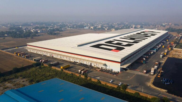 Delhivery Q1 Profit: डेल्हीवरी का प्रॉफिट 65% घटकर 32 करोड़ रहा, रेवेन्यू 28% बढ़ा