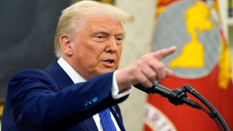 Iran-US War Update: ईरान को धमकाते हुए क्यों पीछे हटे ट्रंप? फिलहाल ईरान पर हमला नहीं करेगा अमेरिका, सैन्य कार्रवाई रोकी