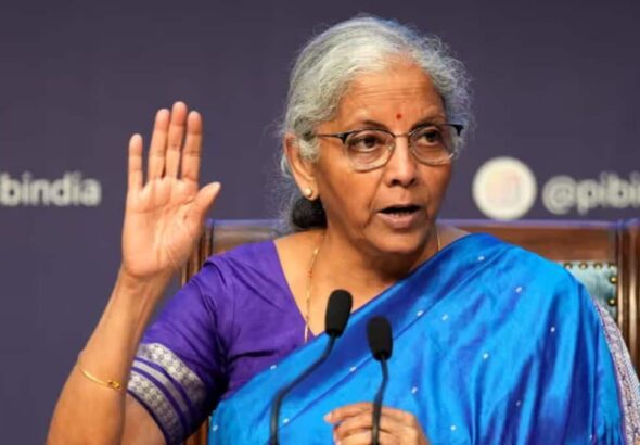 भारत के बैंकिंग सेक्टर में होगा बड़ा बदलाव! वित्त मंत्री निर्मला सीतारमण ने दिए हाई-पावर्ड कमेटी के संकेत, जानिए क्या है पूरा प्लान