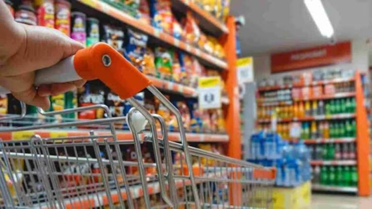 FMCG Price Hikes: महंगा होगा तेल, साबुन, चॉकलेट? Britannia, Dabur, और HUL समेत छह कंपनियों की ये है तैयारी