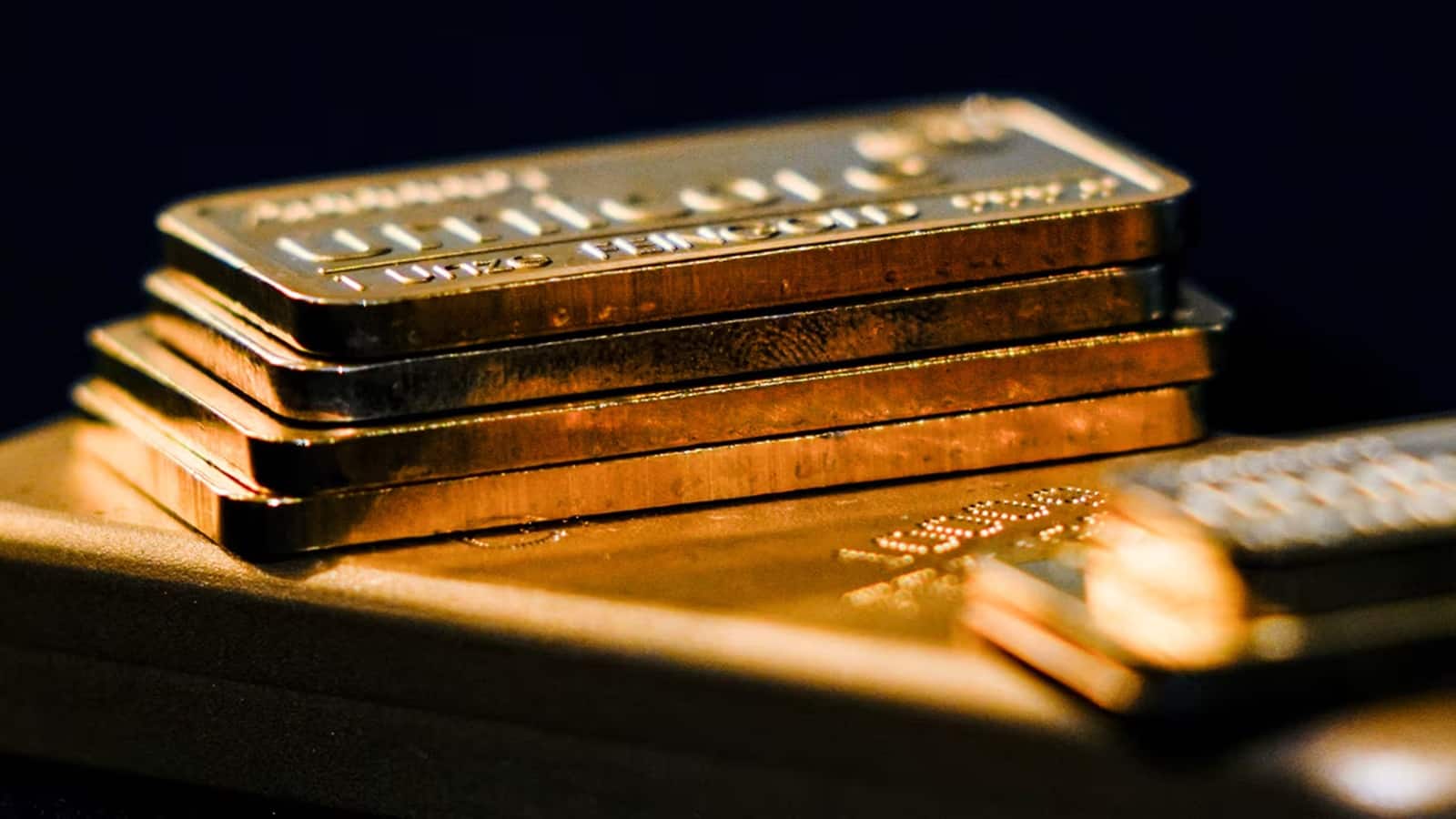 Nifty से तेज Gold और Silver ETF में गिरावट, दो वजहों से 4% तक आया नीचे