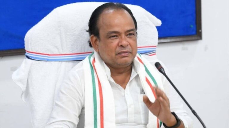 'हेमंत सोरेन बाल-बाल बचे, उनकी हत्या की कोशिश हुई...', झारखंड के मंत्री ने BJP विधायकों पर लगाया आरोप, बयान से मचा हड़कंप