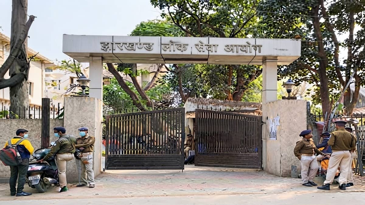 JPSC पेपर लीक मामले में CID की बड़ी कार्रवाई, लालू यादव को हिरासत में लिया; भाई पर भी कसा शिकंजा