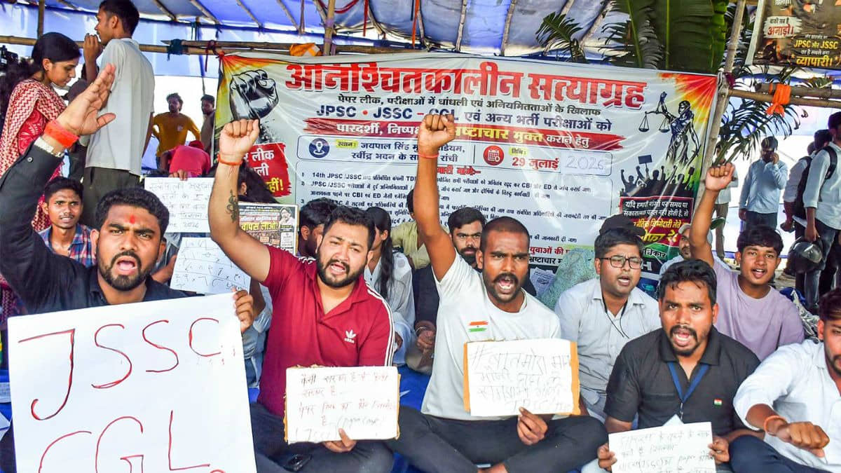 Ranchi Protest: छात्रों का बड़ा ऐलान, 18 अगस्त तक दिया अल्टीमेटम, नहीं तो..., CM से भी मांगा इस्तीफा