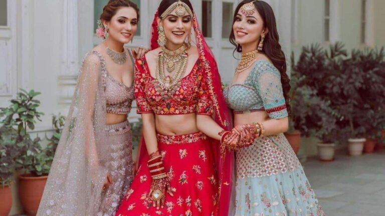 हल्दी से रिसेप्शन तक, इन टिप्स से लहंगा चुनकर भाई-बहन की शादी में पाएं परफेक्ट लुक!