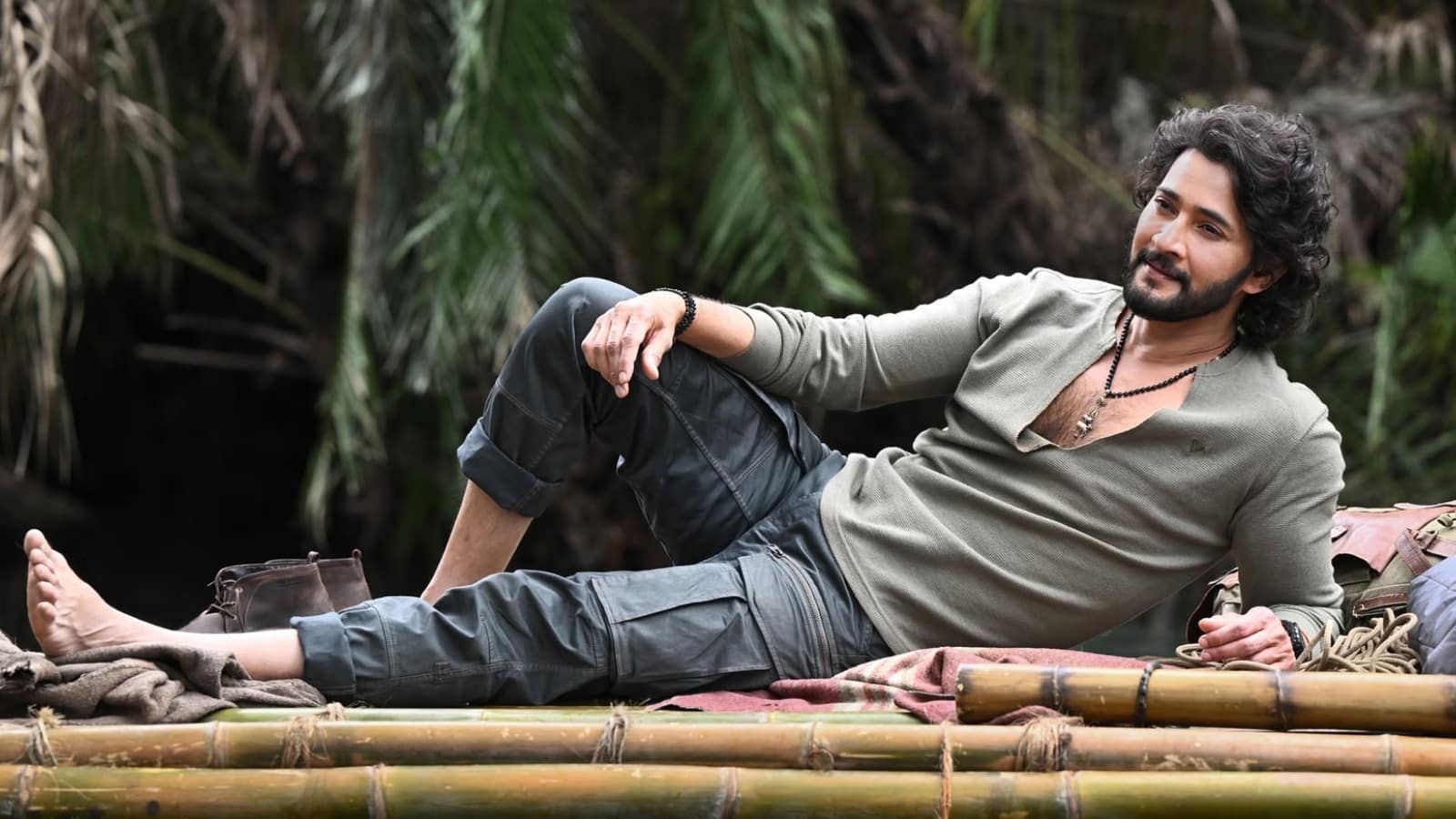 Mahesh Babu: अफ्रीका के जंगलों में नजर आया रुद्र का दमदार अंदाज, महेश बाबू के बर्थडे पर टीम वाराणसी ने शेयर की दो फोटोज