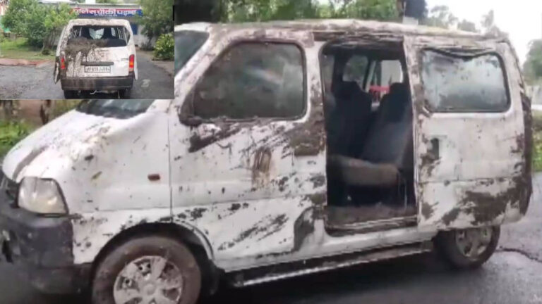 BREAKING: MP के पड़ाना गांव के पास भीषण सड़क हादसा, नाले में गिरी ईको वैन, 9 लोगों की दर्दनाक मौत