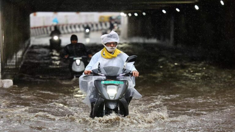 Weather Alert: अगले सात दिन नहीं थमेगी बारिश! दिल्ली-UP समेत 20+ राज्यों में अलर्ट,  इन दो राज्यों में भारी बारिश का खतरा