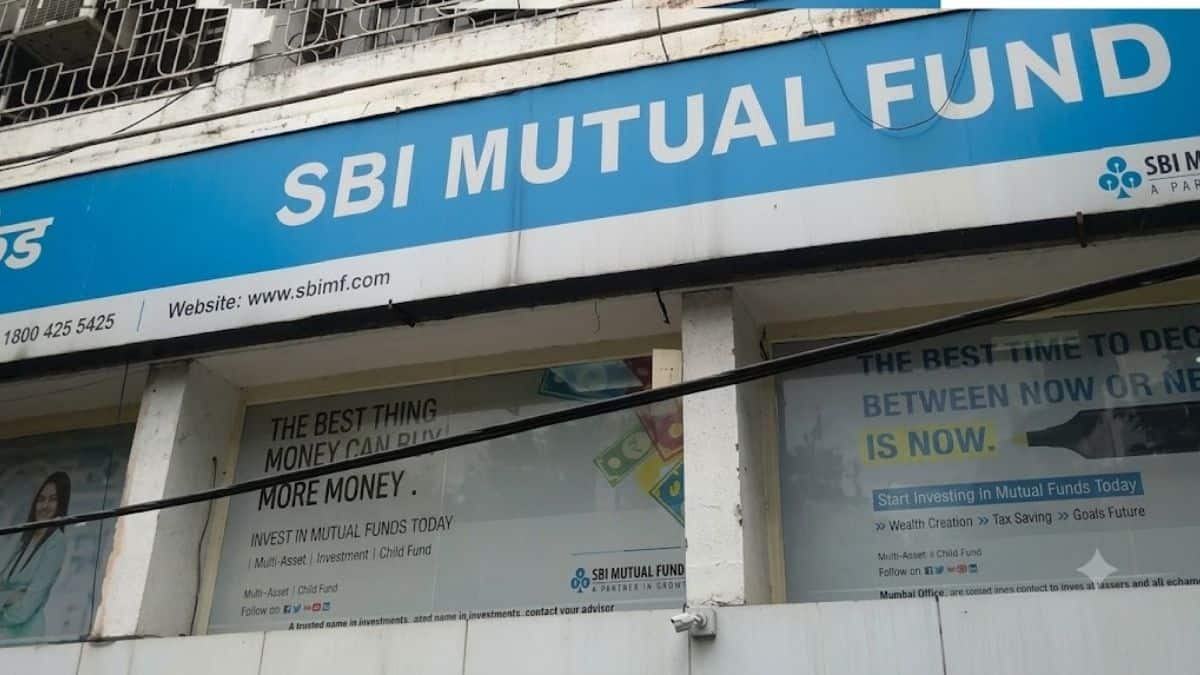 SBI Mutual Fund: बैंक FD से बेहतर रिटर्न और 0% इक्विटी रिस्क! जानिए SBI म्यूचुअल फंड की 3 सबसे सुरक्षित योजनाएं