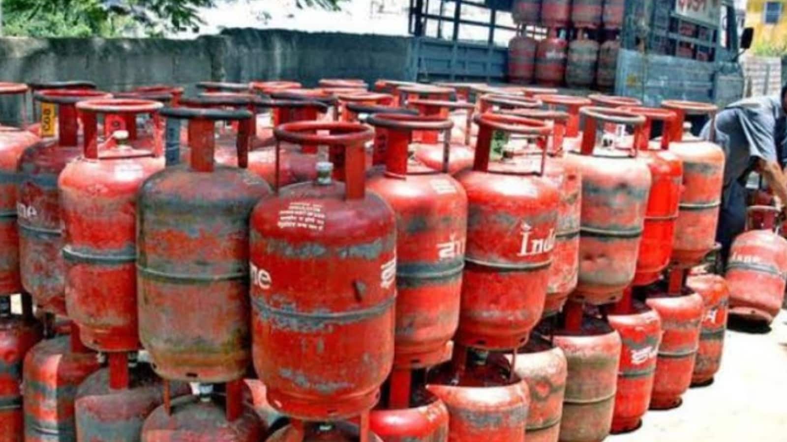 LPG ग्राहकों के लिए अलर्ट! 16 अगस्त तक पूरा करें ये जरूरी काम वरना नहीं मिलेगा सब्सिडी वाला गैस सिलेंडर