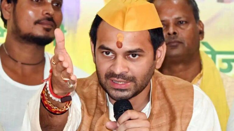 'किसे पहचानने की जरूरत है ये तो खुद पीएम मोदी ही...', प्रधानमंत्री के 'दिमागी नक्सल' वाले बयान पर तेज प्रताप की प्रतिक्रिया