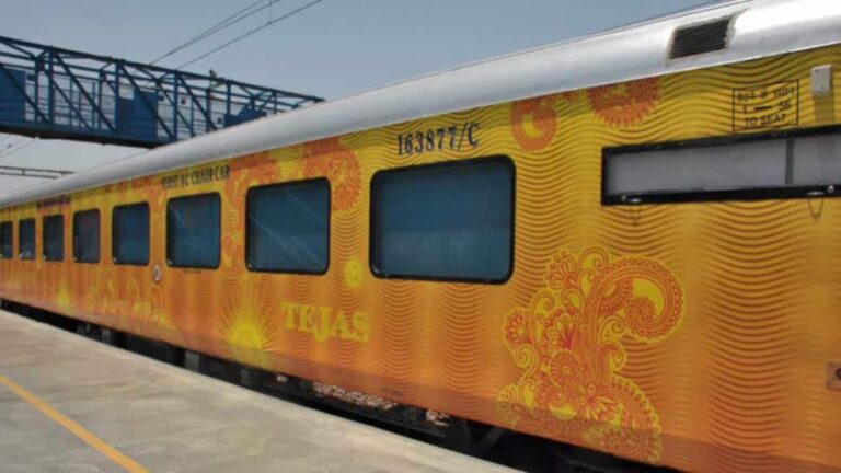 लखनऊ-दिल्ली तेजस एक्सप्रेस पर चढ़ा Sprite का रंग, पहली बार किसी ब्रांड के नाम से चलेगी ट्रेन