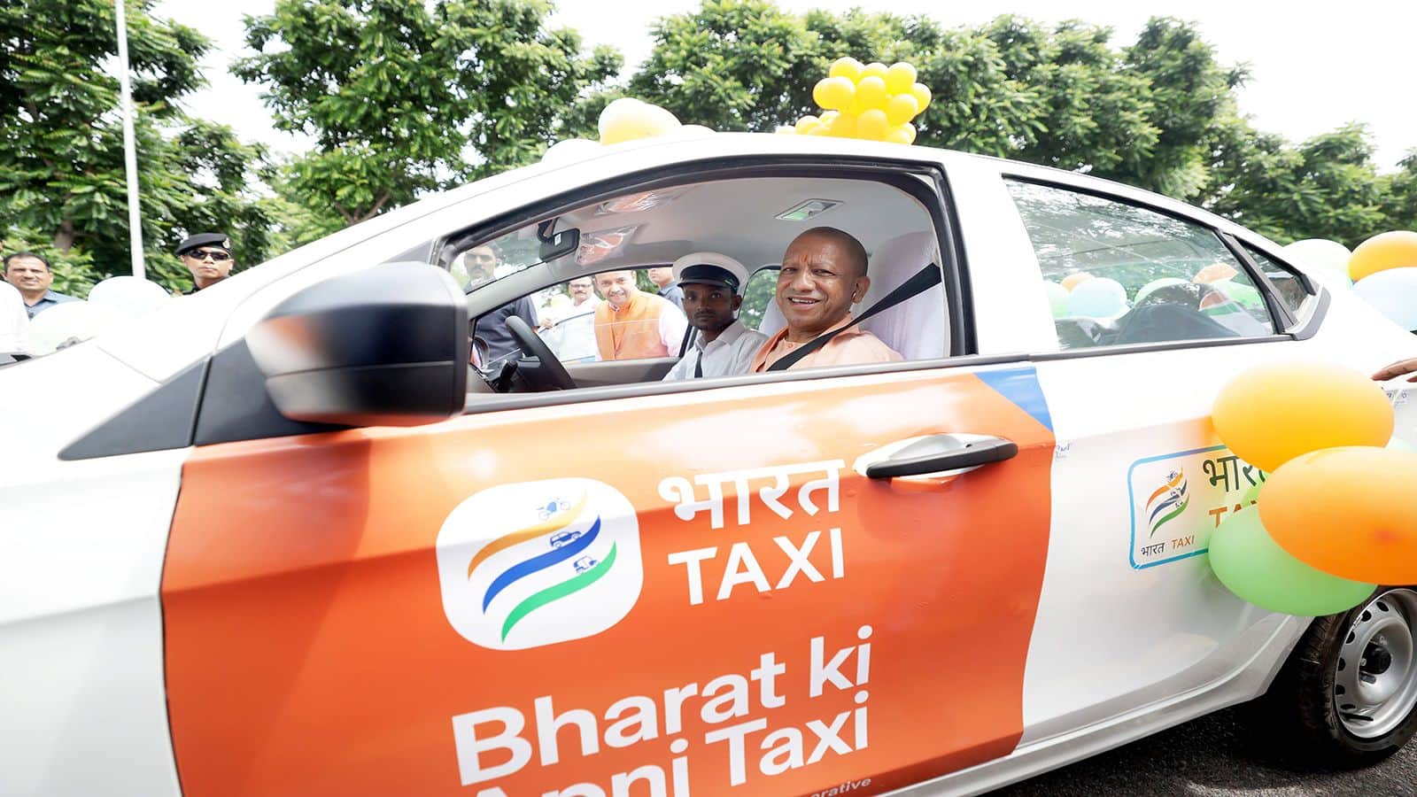 Bharat Taxi in UP: यूपी के सभी 75 जिलों में 'भारत टैक्सी' सुविधा शुरू! इसे चलाने वाले ड्राइवरों को 5 लाख रुपये तक का कवर, सारी डिटेल जानिए