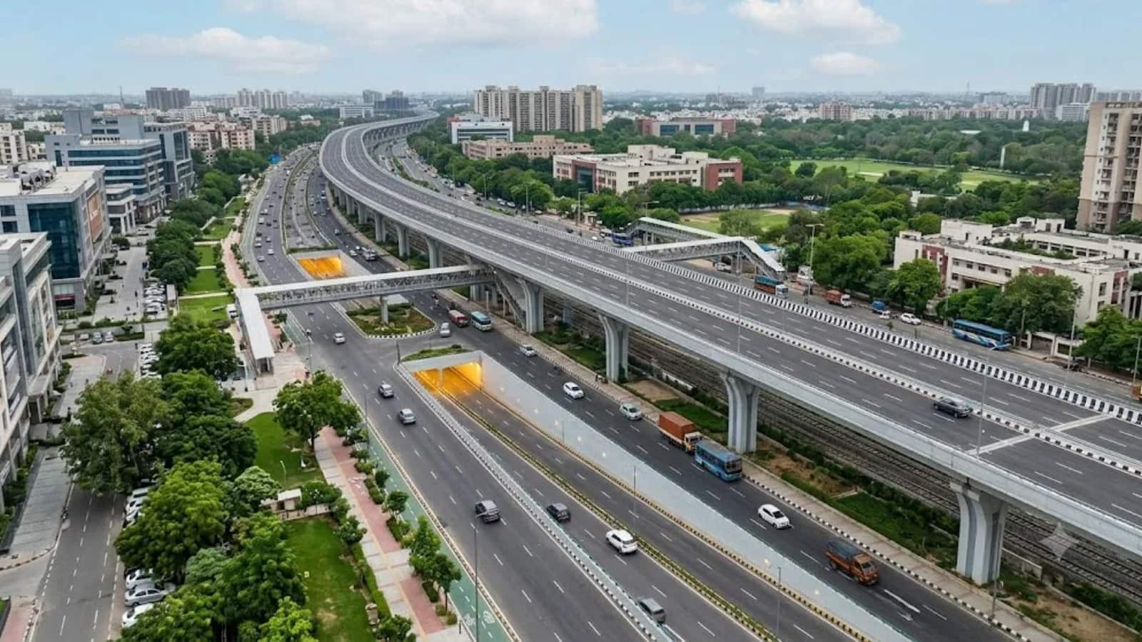 दिल्ली में मेट्रो स्टेशन के लिए 6 MMI प्लान, मां आनंदमयी मार्ग एलिवेटेड रोड और मुकरबा चौक प्रोजेक्ट मंजूर, इनकी डिटेल जानिए