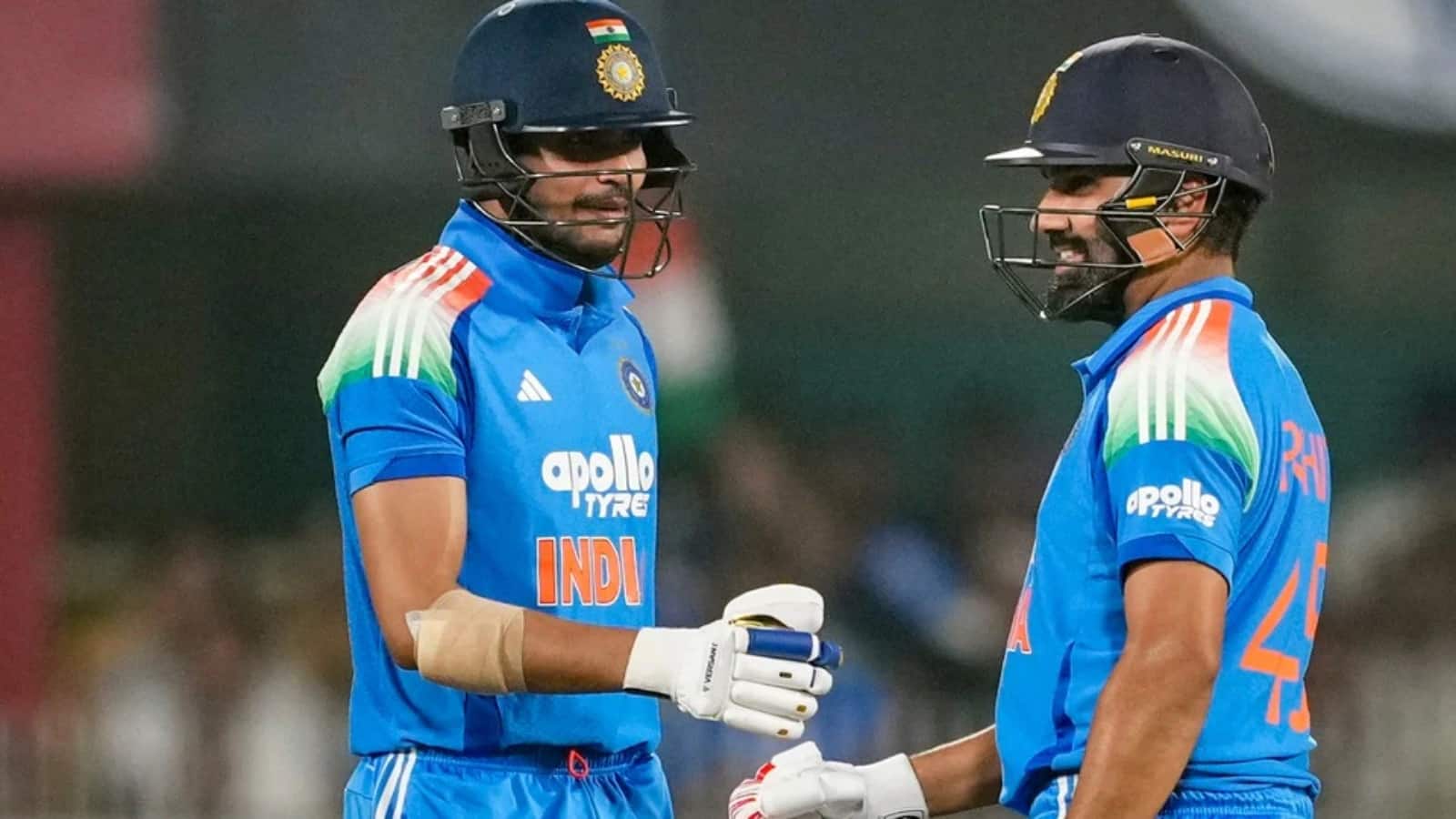 India vs West Indies 2nd ODI: पहले गिल ने जड़ा शतक, फिर रोहित ने भी ठोकी सेंचुरी; वेस्टइंडीज के गेंदबाजों की हालत खराब