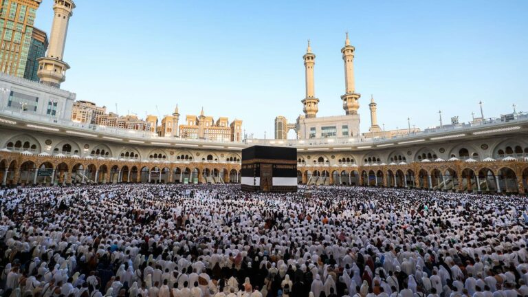 Houthi attacks Mecca: सऊदी अरब और हूती विद्रोहियों के बीच घातक युद्ध! पहली बार मक्का के हवाई क्षेत्र में घुसा ड्रोन, इमरजेंसी अलर्ट