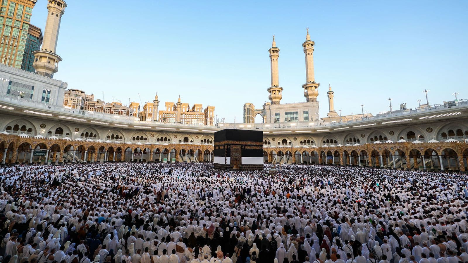 Houthi attacks Mecca: सऊदी अरब और हूती विद्रोहियों के बीच घातक युद्ध! पहली बार मक्का के हवाई क्षेत्र में घुसा ड्रोन, इमरजेंसी अलर्ट