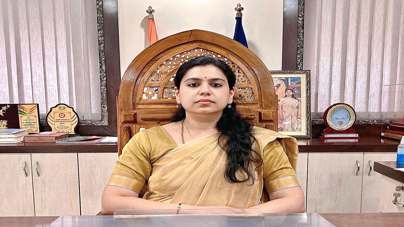 Divya Mittal: IAS से इस्तीफा देने वाली दिव्या मित्तल की नई पारी के संकेत, 4 चर्चाओं के बीच खुद करेंगी खुलासा