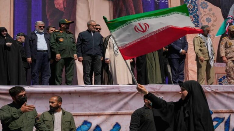 Iran-US War Update: युद्ध खत्म करने पर ईरान का बड़ा दांव! अमेरिका के सामने रखीं 3 शर्तें, अब ट्रंप के जवाब का इंतजार