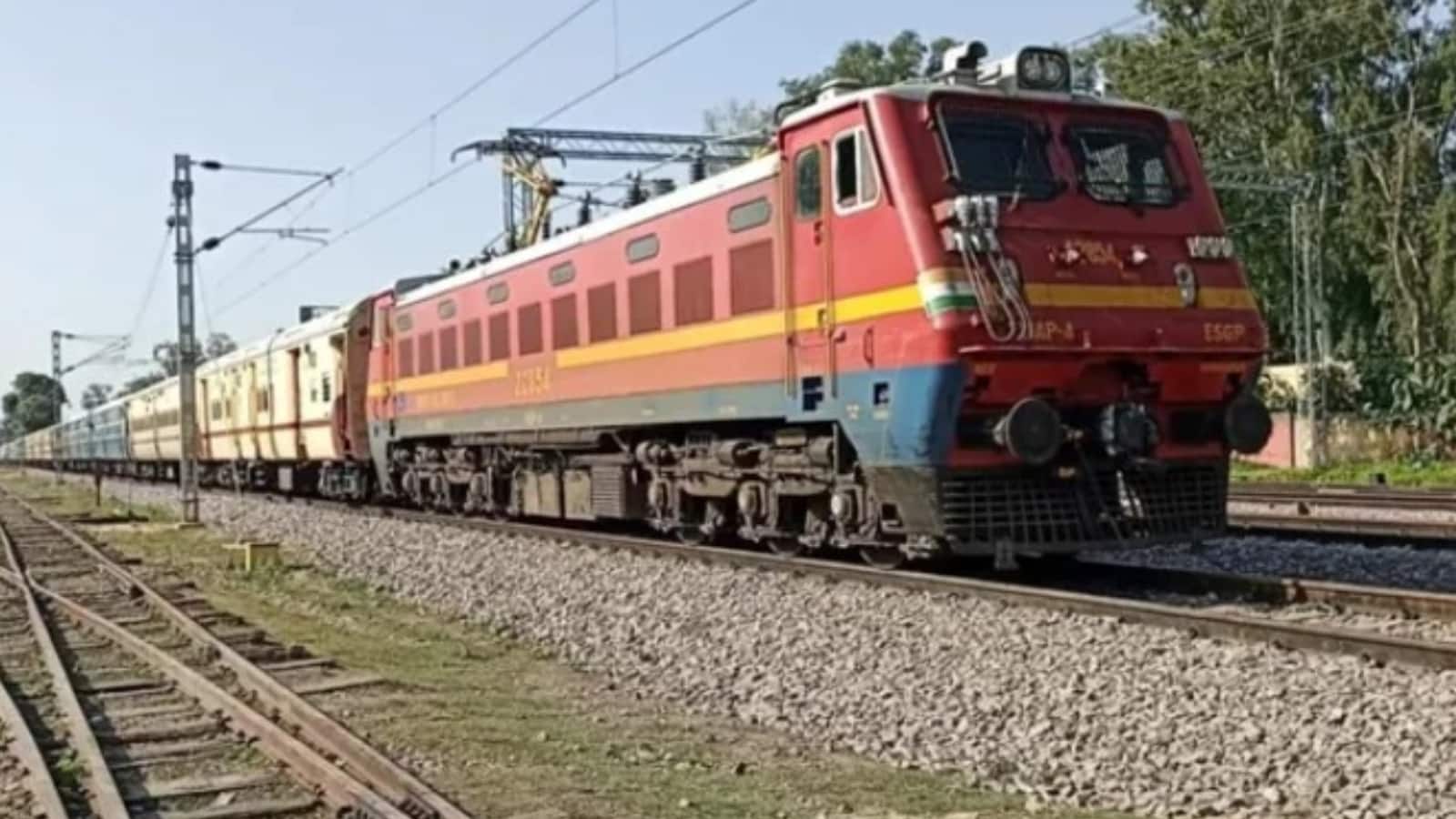 कानपुर-दिल्ली के बीच चलेगी नई ओवरनाइट मेल ट्रेन! इसकी टाइमिंग और 8 स्टॉपेज के बारे में जानिए