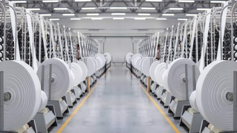 Injecto Polymers IPO Listing: लिस्ट होते ही लोअर सर्किट, ₹100 के शेयरों ने दिया झटका, बोरी कंपनी नहीं दे पाई मुनाफा